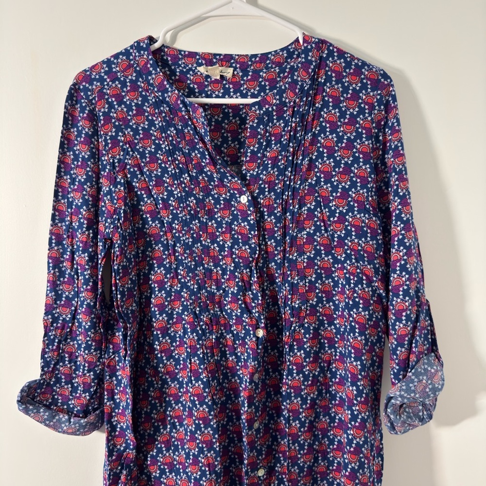 Jane and Delancey Blue and Red Floral Blouse